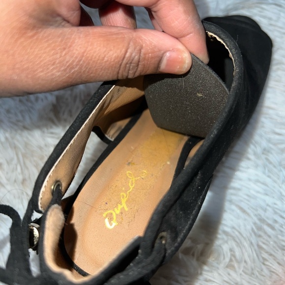 Qupid Black Peep-Toe Block Heels Size U.S 5.5 - Picture 5 of 6